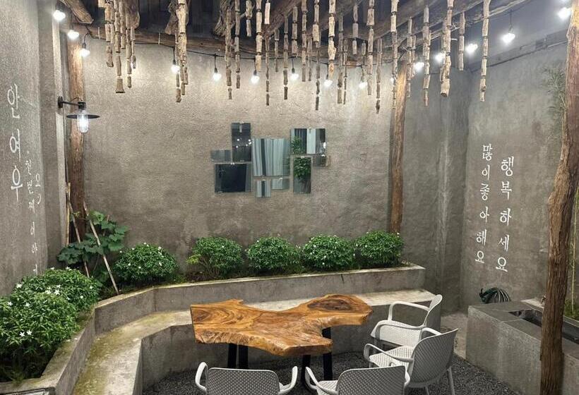 پانسیون Windy S House   Homestay & Cafe   Vũng Tàu