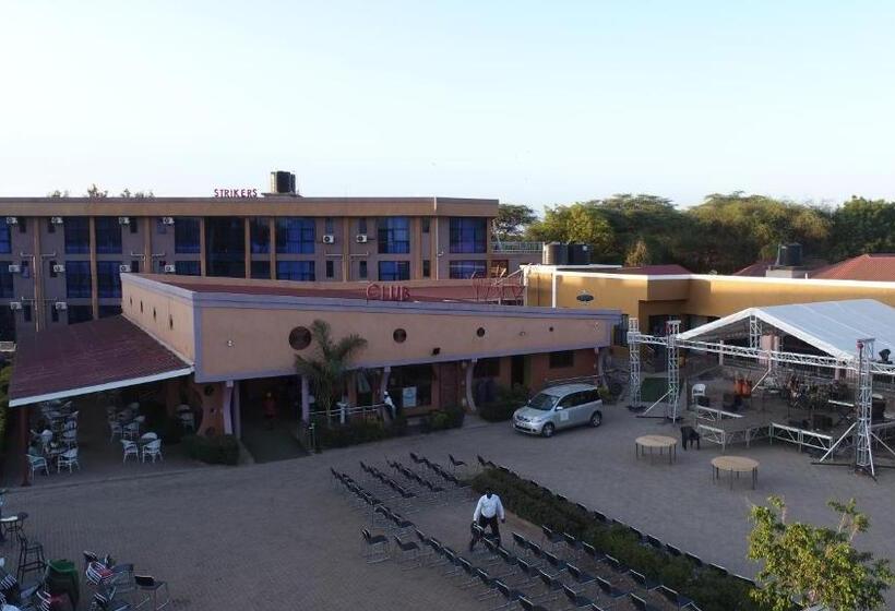 Strikers Hotels And Clubs