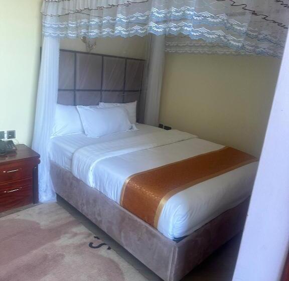 Strikers Hotels And Clubs