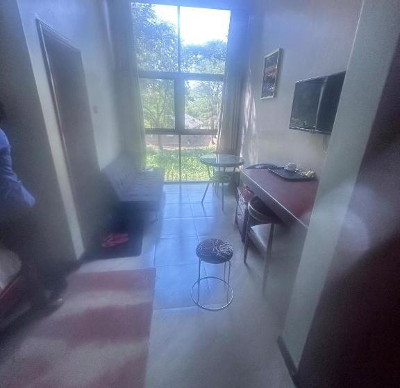 Strikers Hotels And Clubs