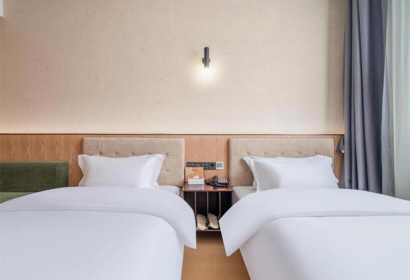 瓦当瓦舍旅行酒店(九寨沟店)