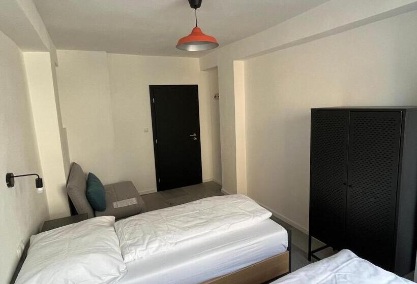 Izy Stay Hostel Coworking Nomads