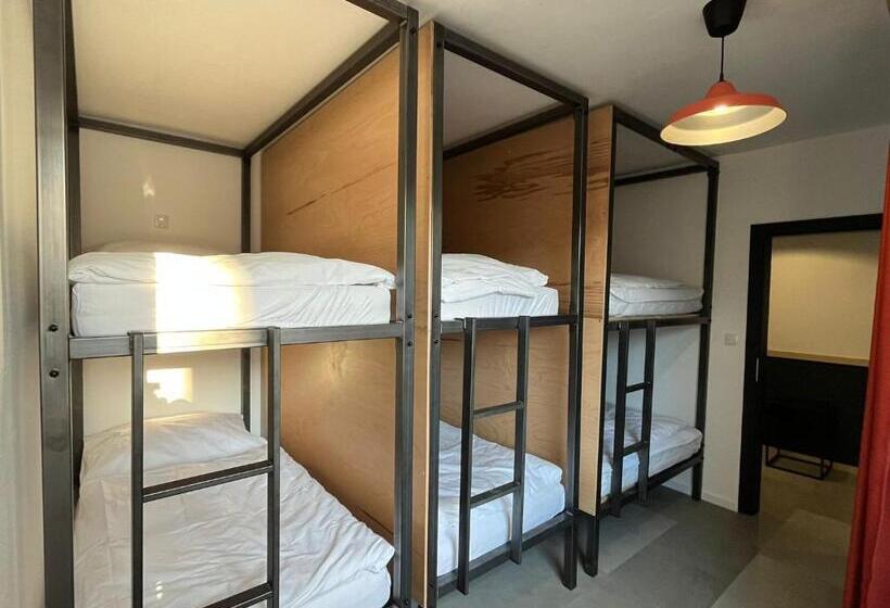 Izy Stay Hostel Coworking Nomads