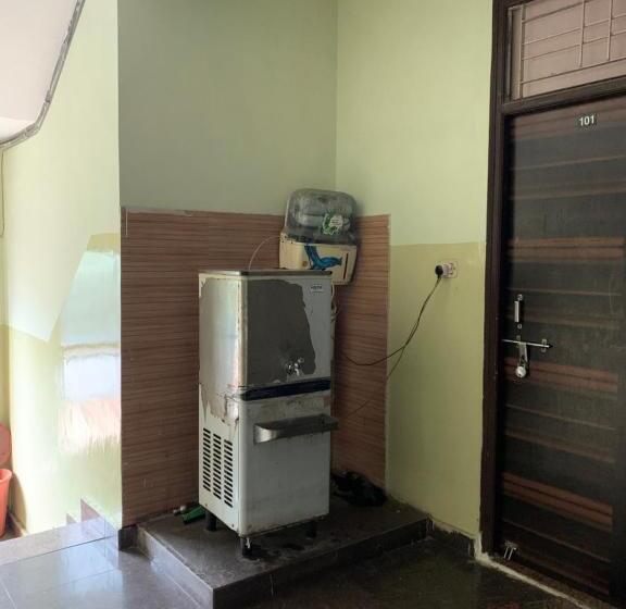 Общежитие Khalsa Boys Residency