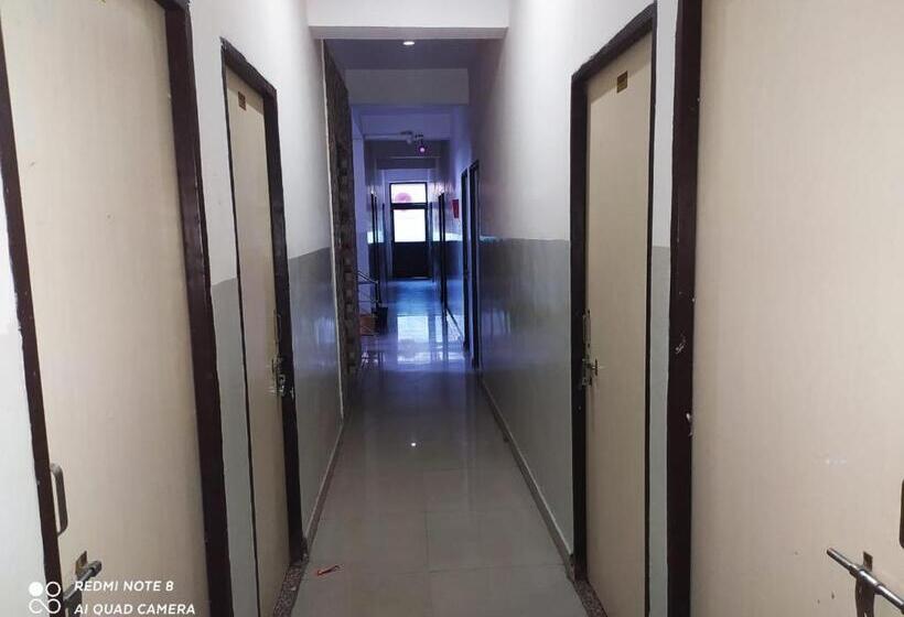 Hostel Khalsa Boys Residency Rajeev Gandhi Nagar