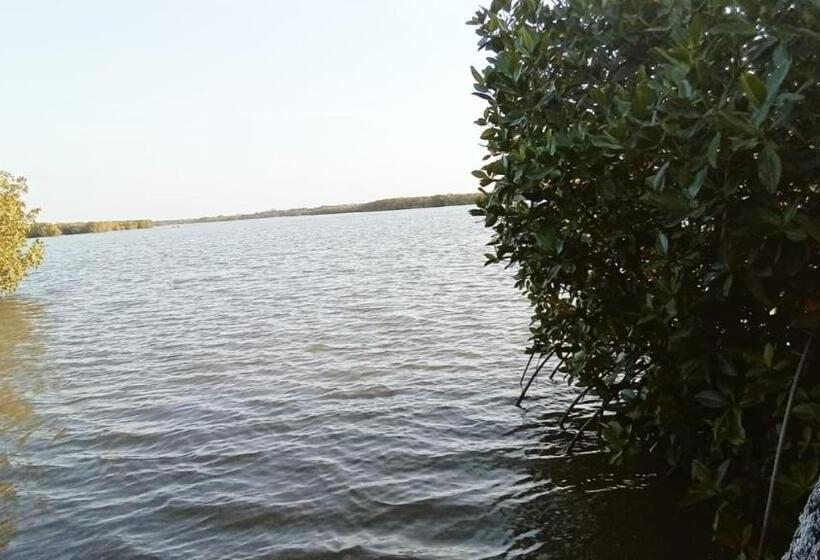 مبيت وإفطار Arjuna Lagoon Resort