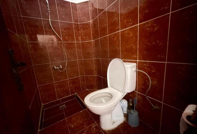 مبيت وإفطار Ecobay Hostel