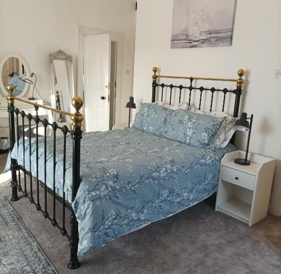 צימר Garryhack House