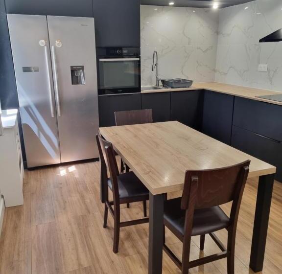 مبيت وإفطار Maison Centre Ville Avec Jardin