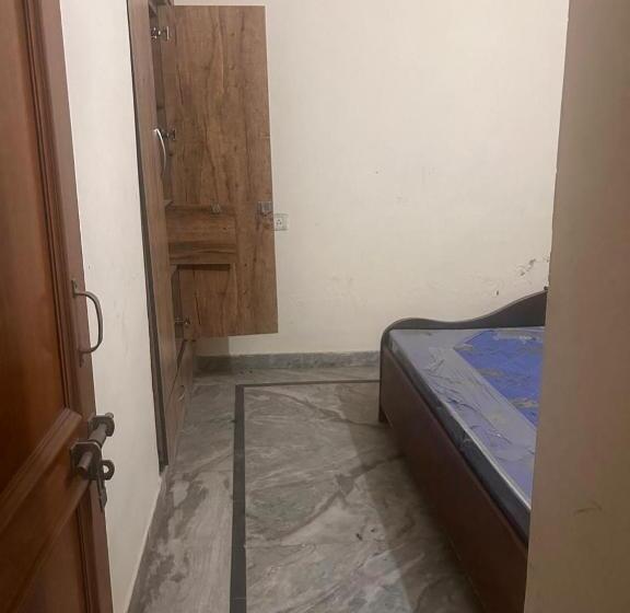 مبيت وإفطار Residential House