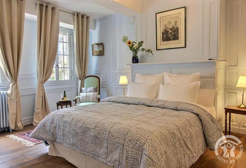 تختخواب و صبحانه Guest House Saint Yves