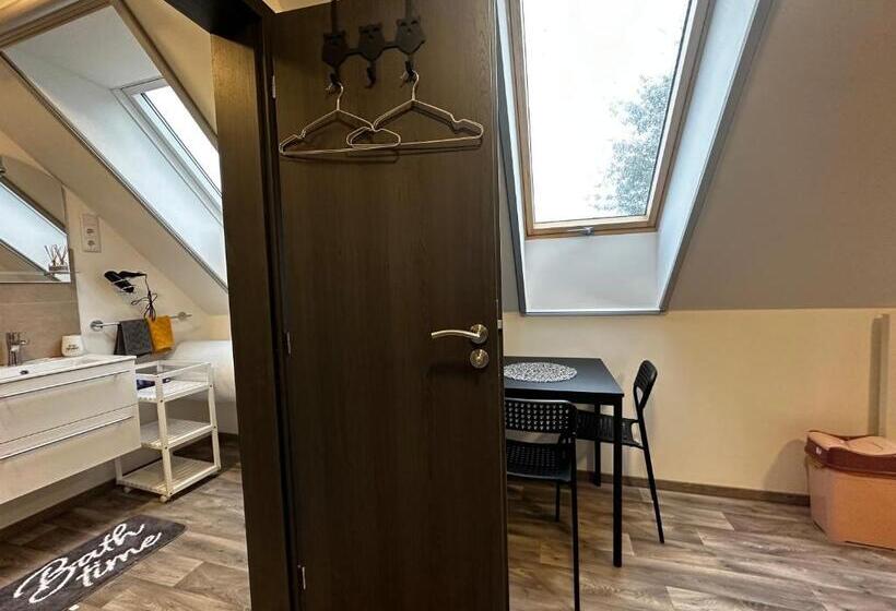 Bed and Breakfast See Panzió