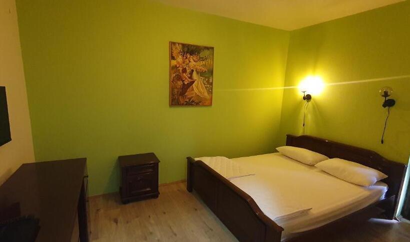 تختخواب و صبحانه Villa Lav