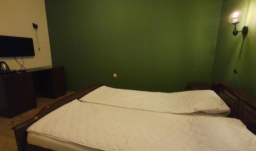 تختخواب و صبحانه Villa Lav