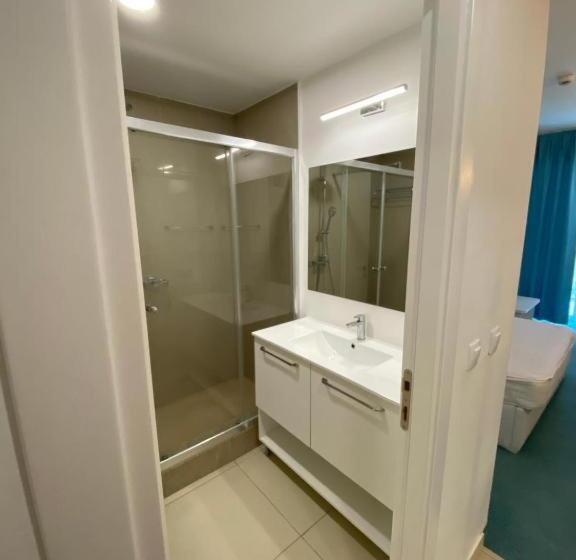 Blooming By The Sea Camere Cu Vedere Frontală Spre Mare