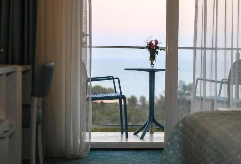 Blooming By The Sea Camere Cu Vedere Frontală Spre Mare