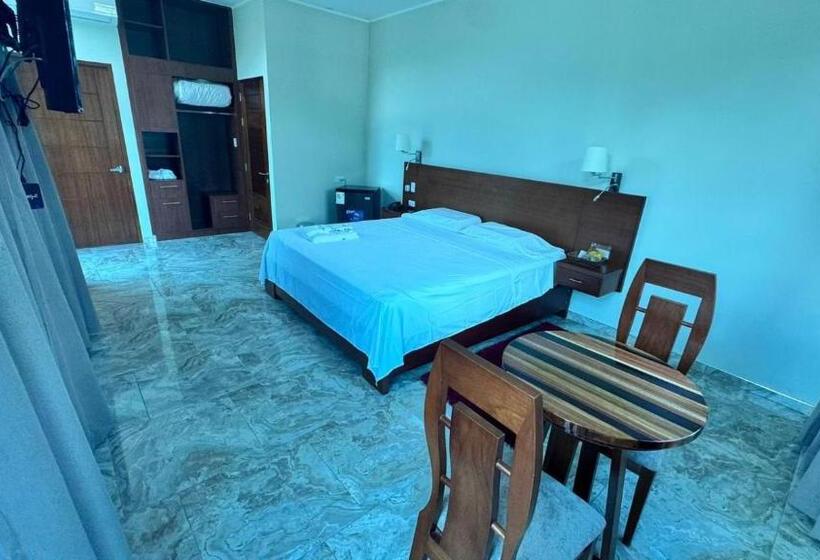 Caruzo Hotel And Suites