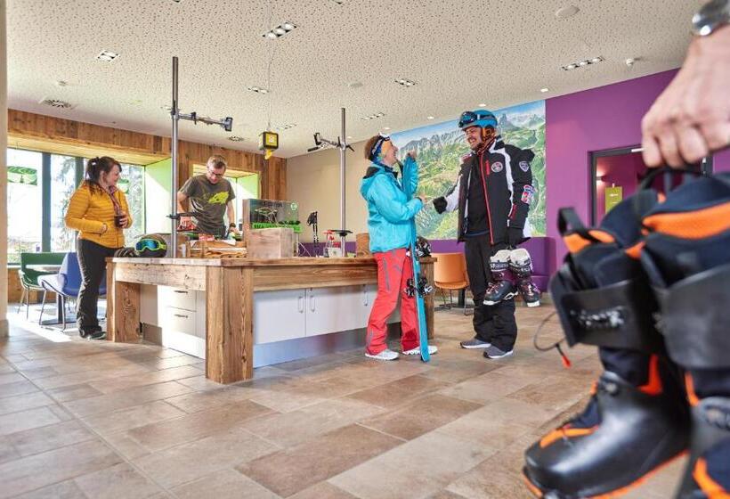 Explorer Hotel Stubaital