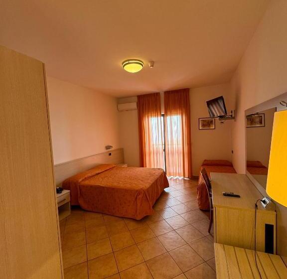 Отель Athena Palace