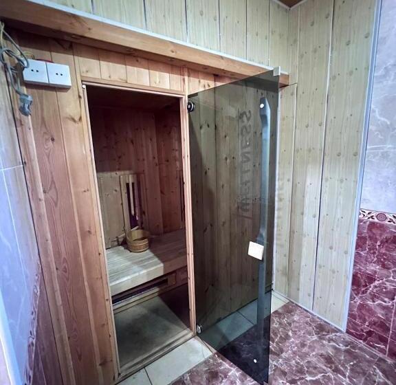 هتل Atlant Forest Vlllage