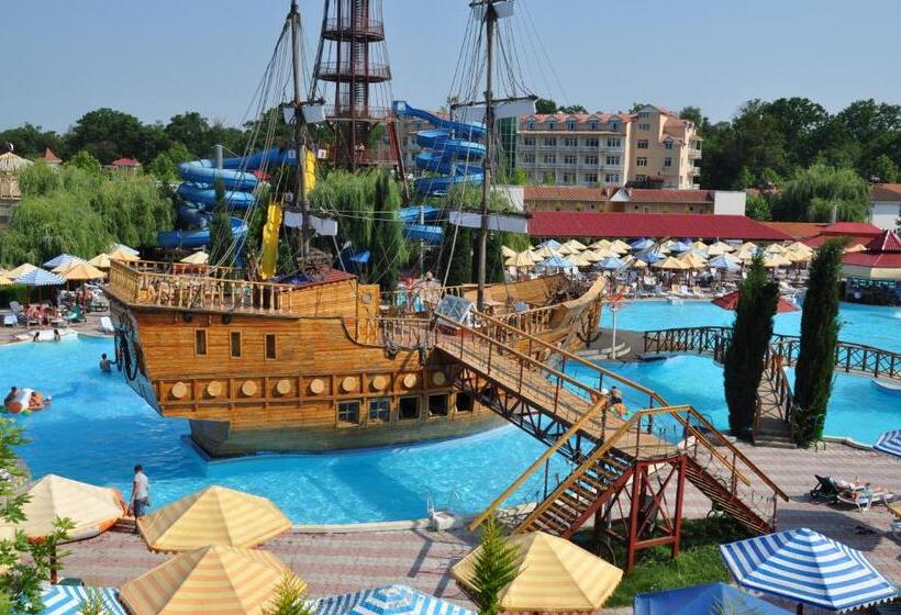 هتل Atlant Forest Vlllage