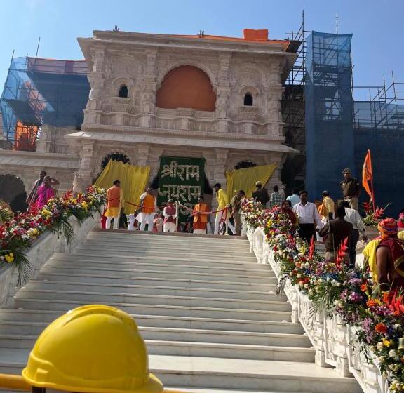 ホテル Ayodhaya Near By Ram Mandir