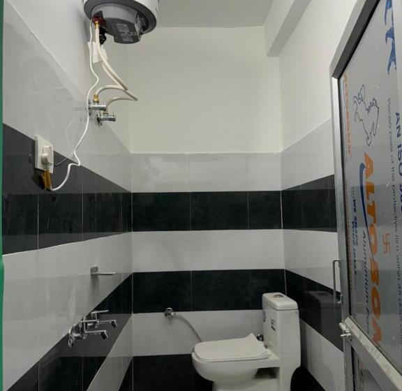 בית מלון כפרי Bishnu P