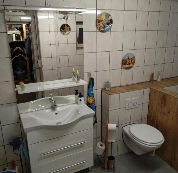 בית מלון כפרי Charmantes Western Zimmer Mit Veranda Auf Dem Raihof