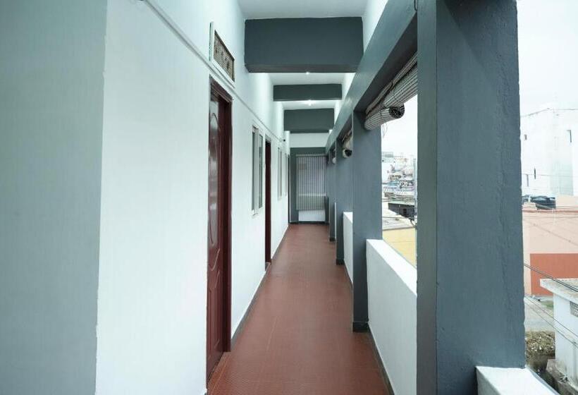 فندق Cruze Residency