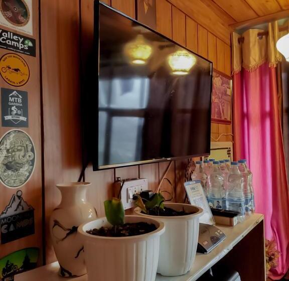 فندق Drilbu Ri Homestay