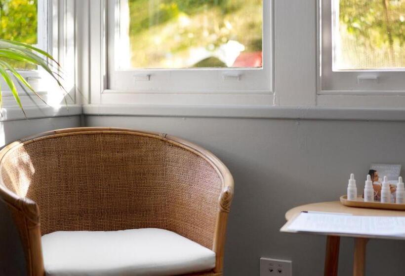 בית מלון כפרי Eastview Estate