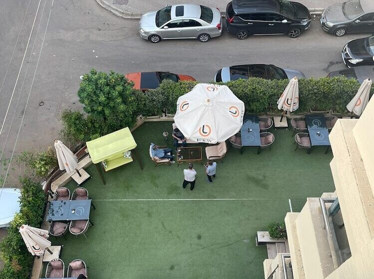 El Mesaadya Hotel فندق المساعدية