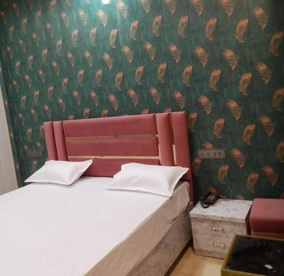 בית מלון כפרי Gaytri Bliss Home Stay