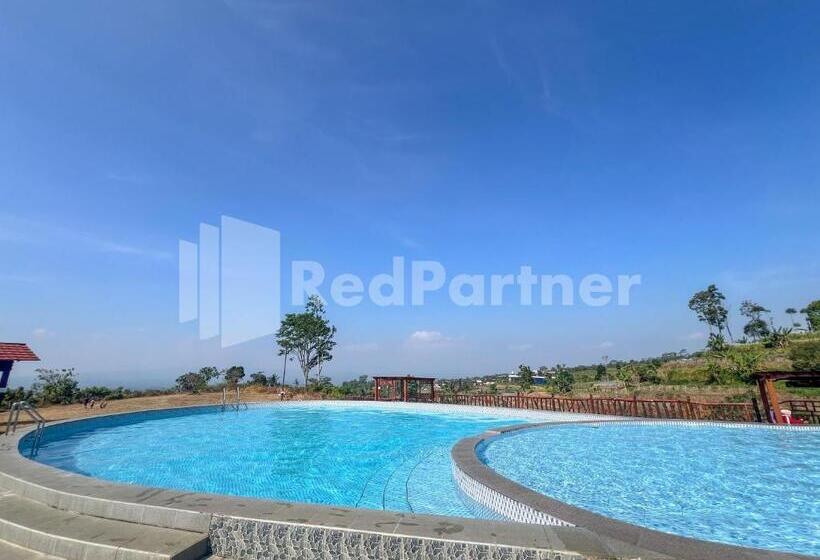 ホテル Glamping Pengilon Edupark Mitra Reddoorz