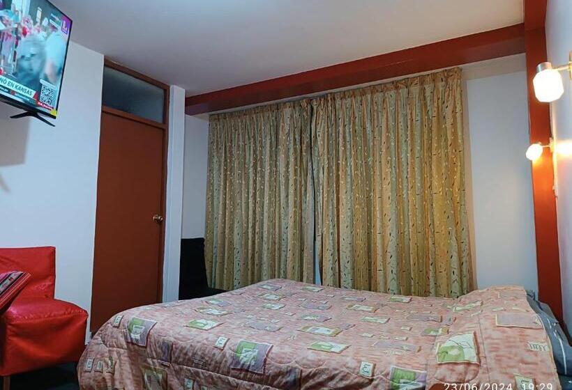هتل Hostal Zurit Puno