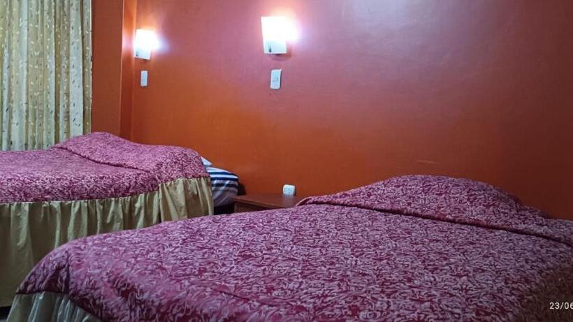 هتل Hostal Zurit Puno