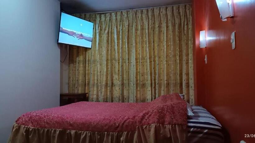 هتل Hostal Zurit Puno