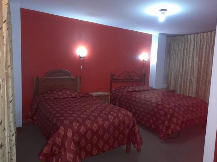 هتل Hostal Zurit Puno