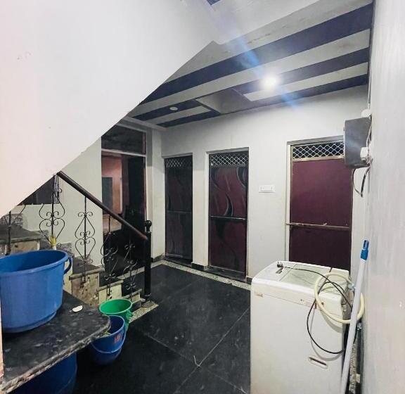 酒店 Kailash Inn Guest House