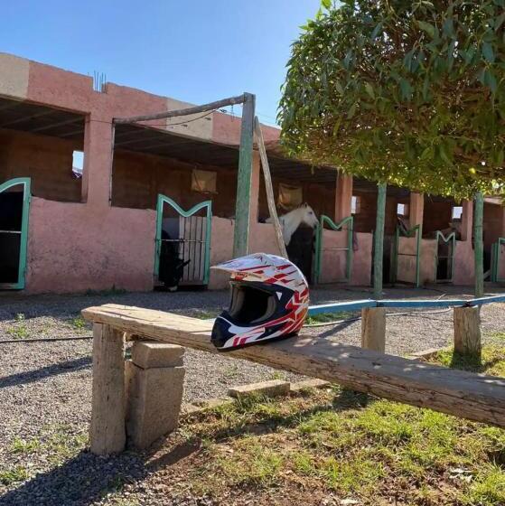 هتل Les Cavaliers Chez Yassine