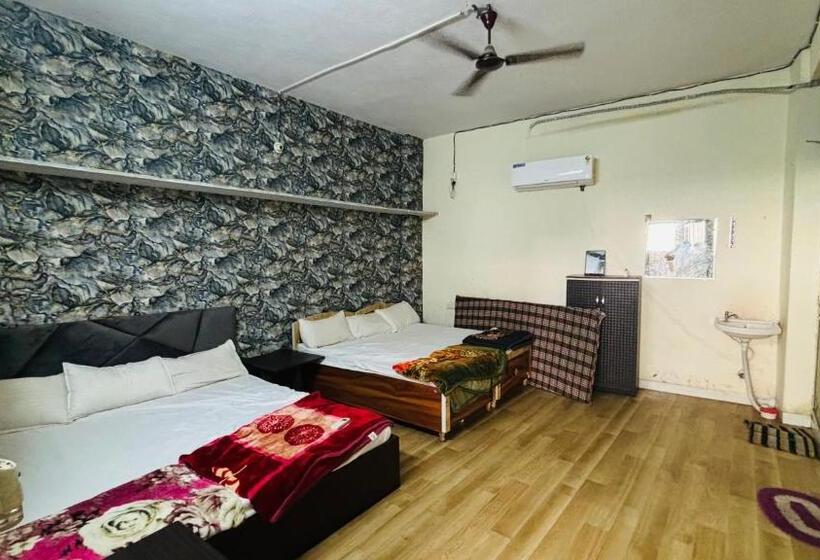 Отель Maa Annapurna Home Stay