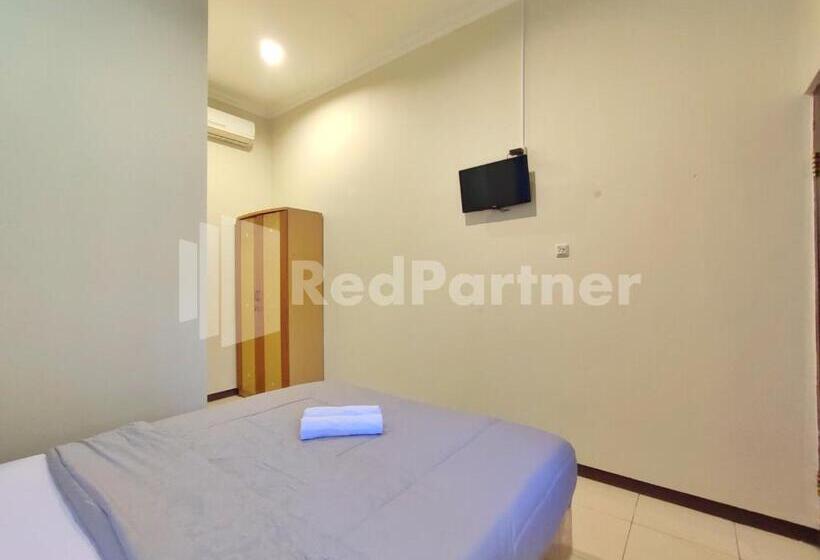 هتل Mutiara Residence Near Simpang Lima Mitra Reddoorz