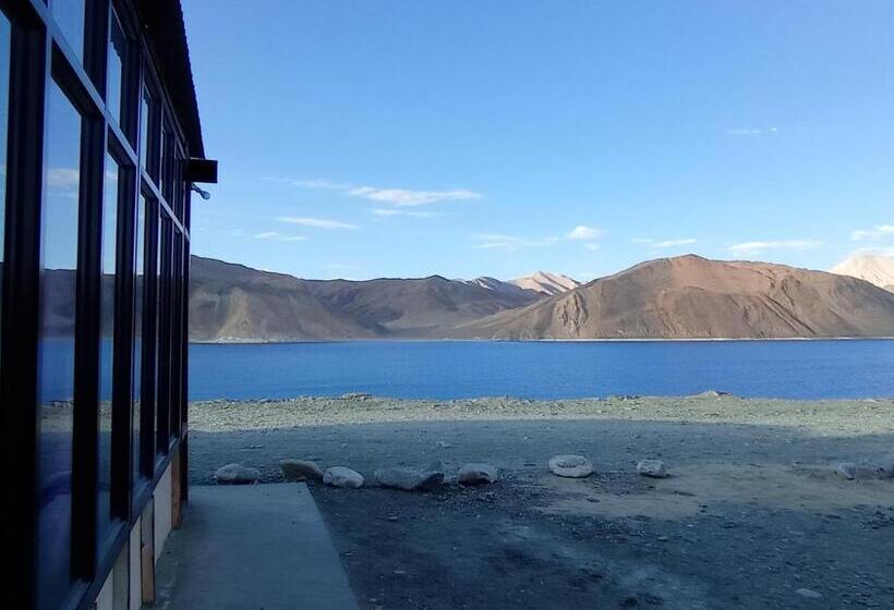 Hotel Pangong Rainbow Cottage