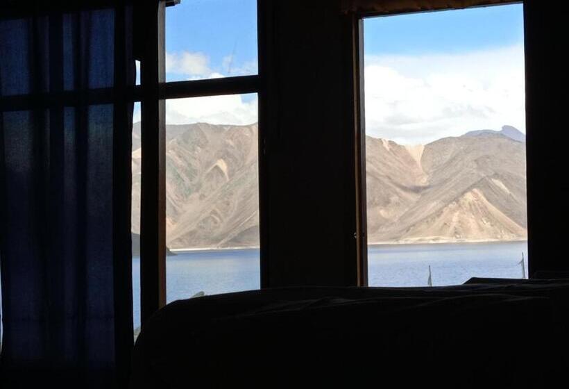 Hotel Pangong Rainbow Cottage