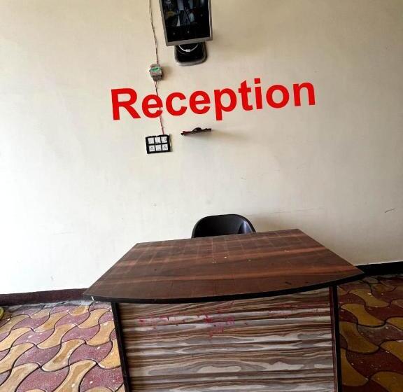 فندق Prince Palace