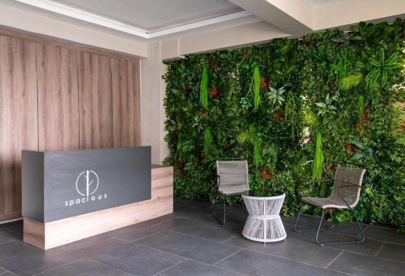 فندق Ramada by Wyndham Fethiye Oludeniz