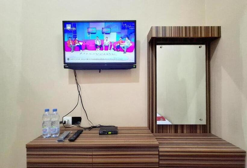 Отель Reddoorz Syariah Near Exit Toll Pekalongan 2