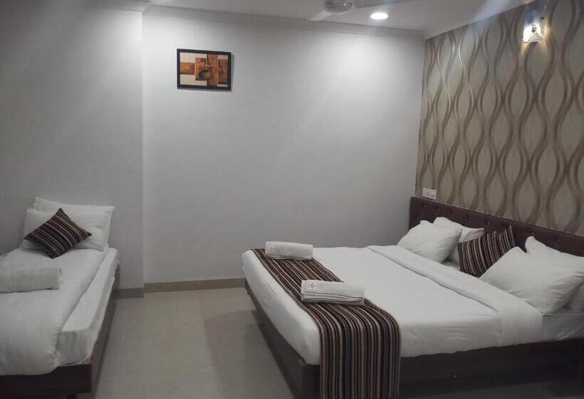 فندق Shahi Capital