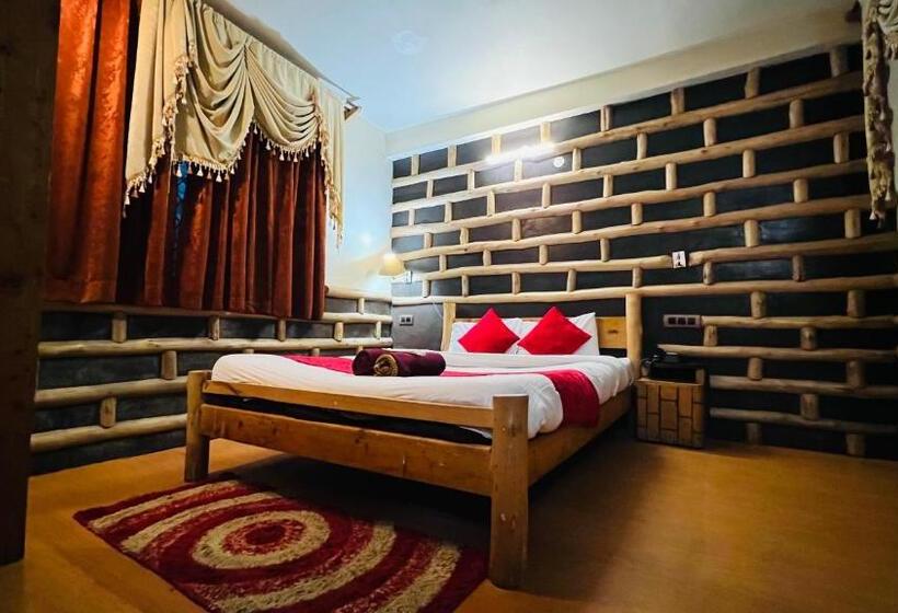 בית מלון כפרי Doon Valley Resort, Mussoorie   Away From City Hustle