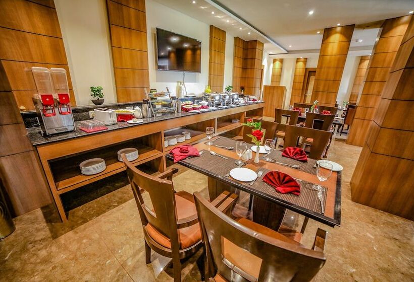 酒店 The World Barbil